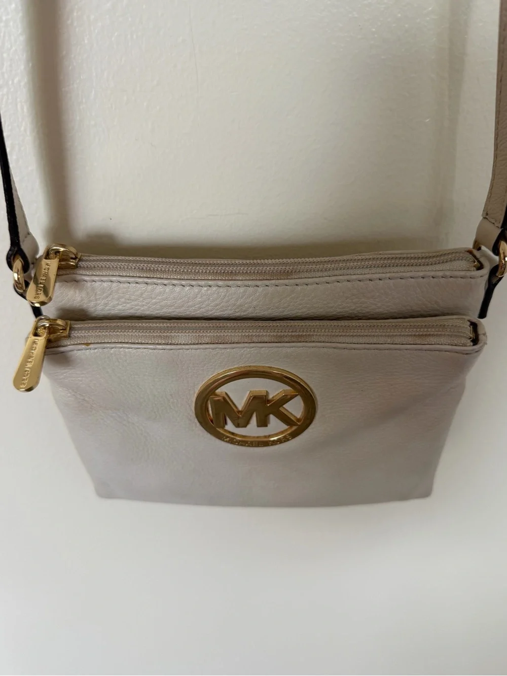 MICHAEL KORS Fulton Crossbody Pebbled Leather Bag Vanilla